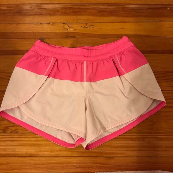 Lululemon Run Breeze By Short 🩷 - Picture 2 of 4